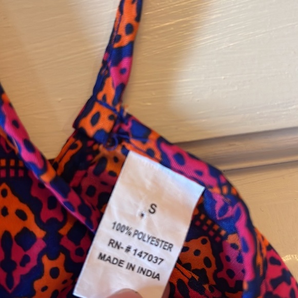 Silky Summer Romper 100% Polyester - Picture 4 of 4